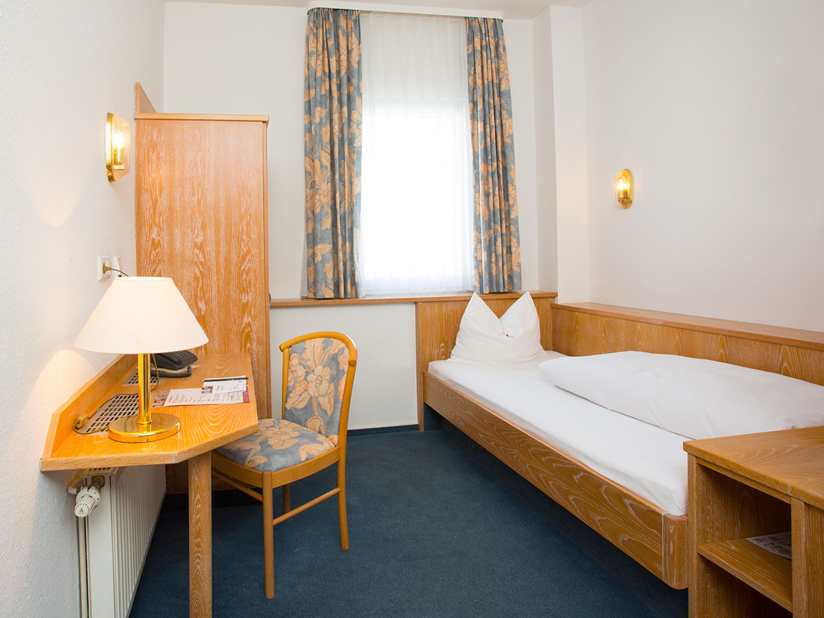 Standard Zimmer Hotel Kreuz - Ansicht 2